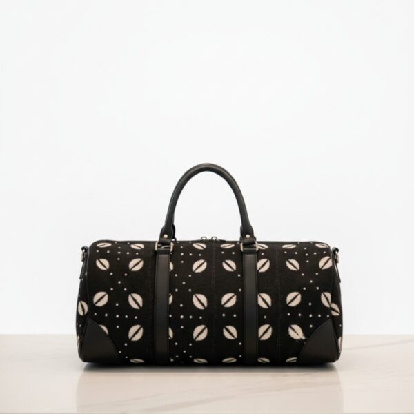 Bogolan travel bag - Cowrie shell