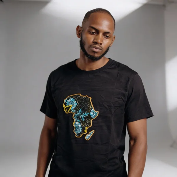 Unisex crewneck t-shirt with African print - black map