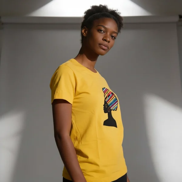 Unisex crewneck t-shirt with African print - yellow queen