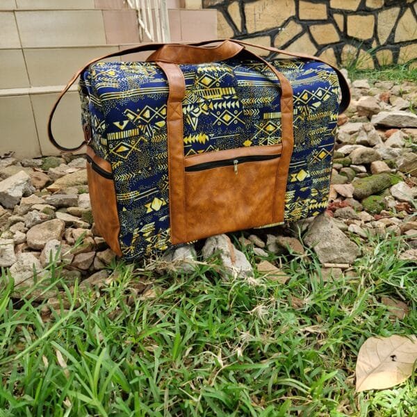 Travel / overnight bag -shoulder and hand straps